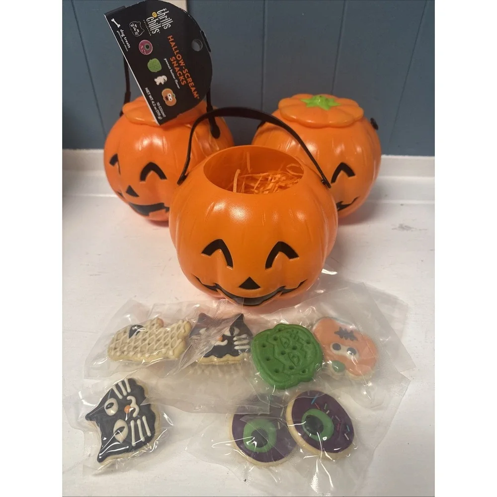 Thrills&Chills Lot Of 3 Hallow-scream Dog Snacks Cookies Doggie Pails BB9/21/25